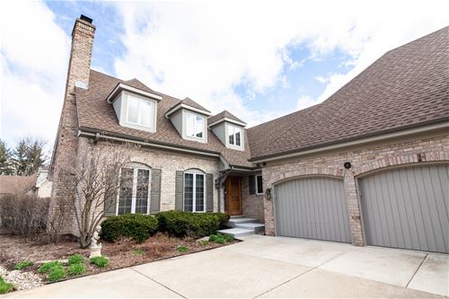 10 Tartan Ridge, Burr Ridge, IL 60527