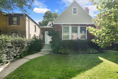 6645 N Trumbull, Lincolnwood, IL 60712