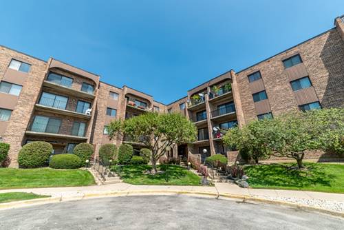 601 W Huntington Commons Unit 109, Mount Prospect, IL 60056