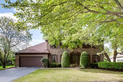 875 Raintree, Naperville, IL 60540