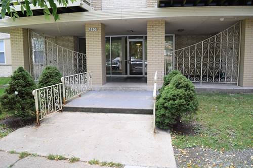 2501 W Touhy Unit 203, Chicago, IL 60645