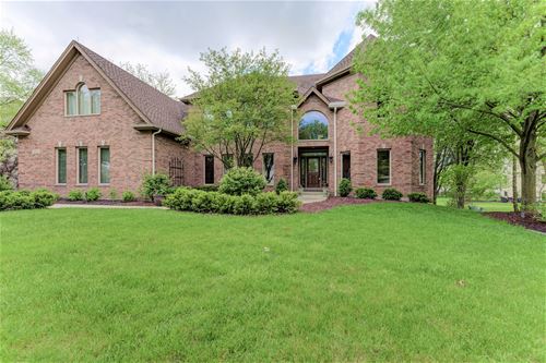 3812 Royal Dornach, Naperville, IL 60564