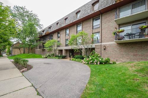 134 Greenbay Unit 101, Winnetka, IL 60093