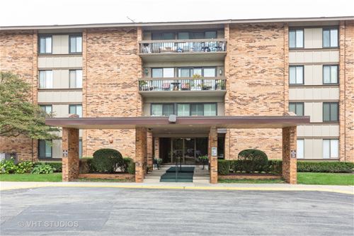 101 Lake Hinsdale Unit 306, Willowbrook, IL 60527