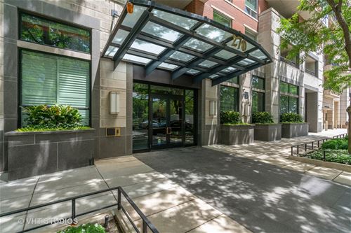 270 E Pearson Unit 1202, Chicago, IL 60611