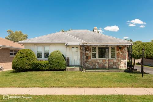 4909 N Chester, Norridge, IL 60706