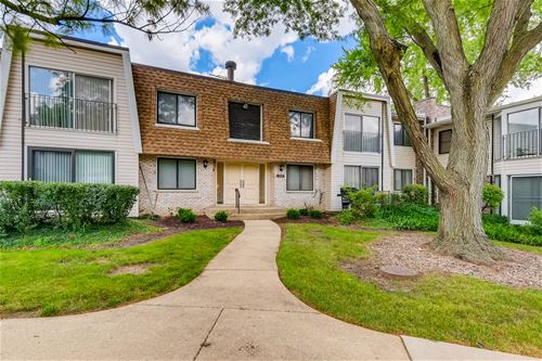 2835 Hobson Unit 5, Woodridge, IL 60517