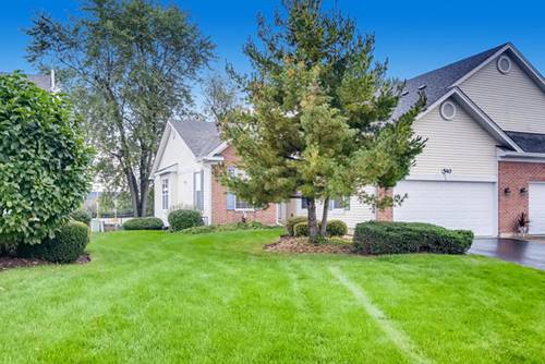 540 Woodhill, Carol Stream, IL 60188