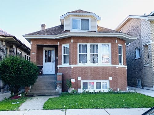 5243 W Nelson, Chicago, IL 60641