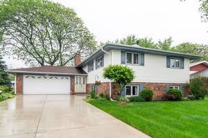 856 Pinehurst, Schaumburg, IL 60193