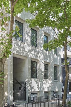 22 E Elm, Chicago, IL 60611