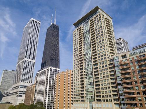 250 E Pearson Unit 2306, Chicago, IL 60611