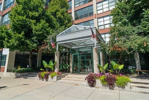 1800 W Roscoe Unit 219, Chicago, IL 60657