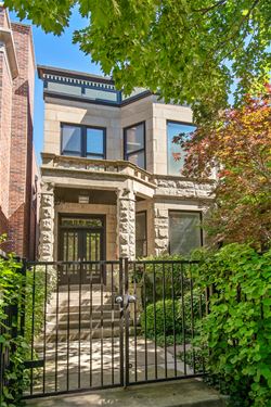 1442 W Cuyler, Chicago, IL 60613