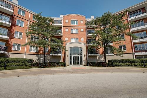 451 Town Unit 205, Buffalo Grove, IL 60089