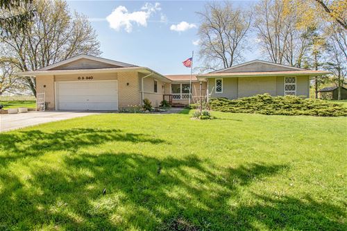 S540 Circle, West Chicago, IL 60185