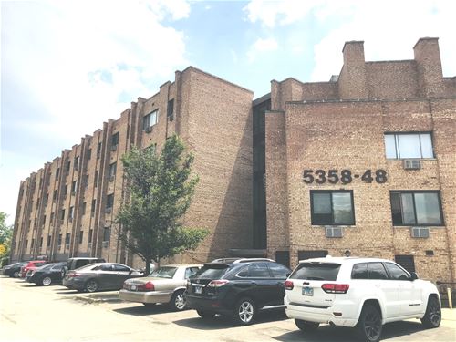 5358 N Cumberland Unit 303, Chicago, IL 60656