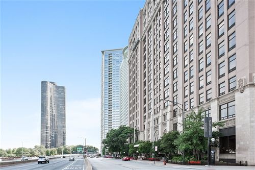 680 N Lake Shore Unit 705, Chicago, IL 60611