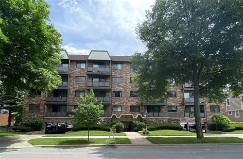 121 S Vail Unit 303, Arlington Heights, IL 60005