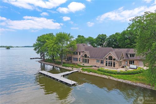 1004 Pistakee View, Johnsburg, IL 60051