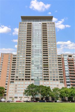 250 E Pearson Unit 702, Chicago, IL 60611