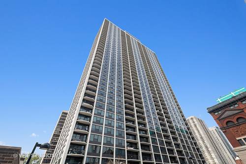 1560 N Sandburg Unit 709J, Chicago, IL 60610