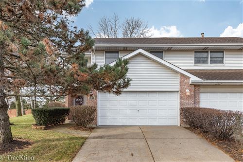 1046 Pinewood, Downers Grove, IL 60516