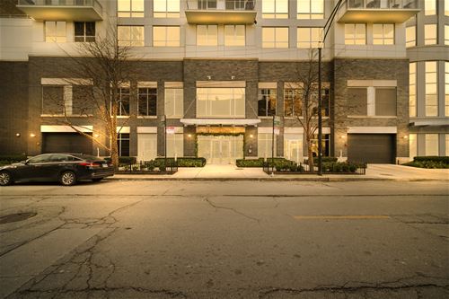 421 W Huron Unit 801, Chicago, IL 60654