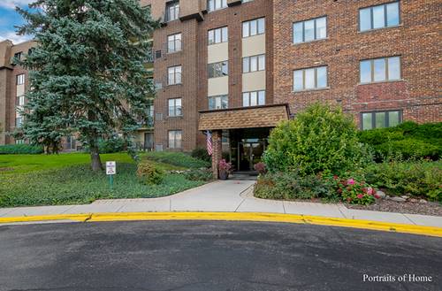 453 Raintree Unit 3D, Glen Ellyn, IL 60137