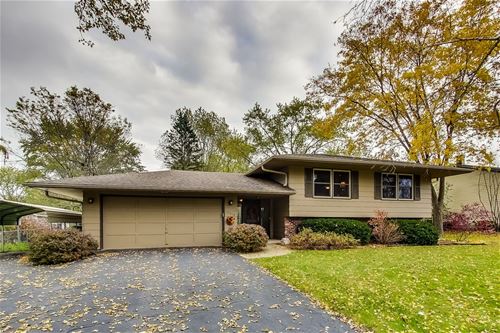 15218 W Pinewood, Libertyville, IL 60048