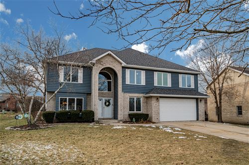 620 Woodcrest, Lemont, IL 60439