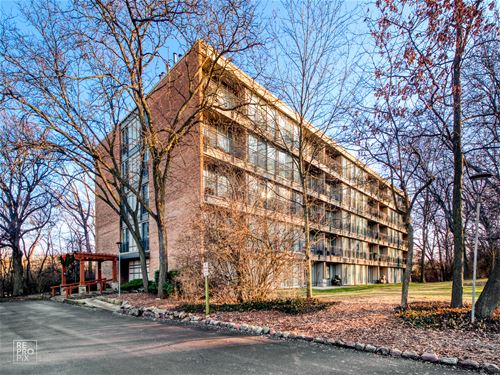 5820 Oakwood Unit 3B, Lisle, IL 60532