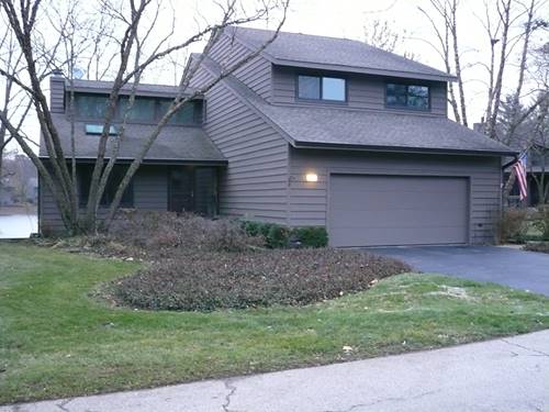 18 Lakewood, St. Charles, IL 60174