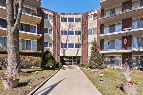 5540 Walnut Unit 21A, Downers Grove, IL 60515