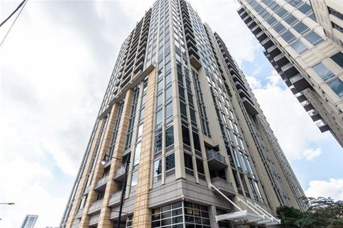 700 N Larrabee Unit 1502, Chicago, IL 60654