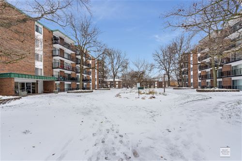 5S040 Pebblewood Unit E508, Naperville, IL 60563