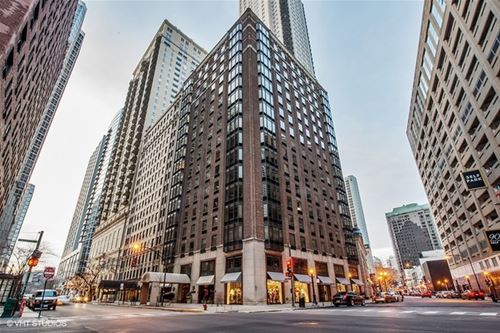 40 E Delaware Unit 1001, Chicago, IL 60611