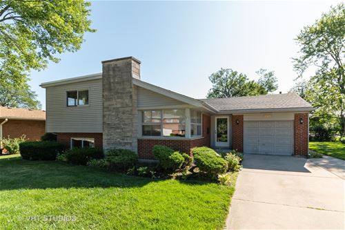 326 E Huntington, Elmhurst, IL 60126