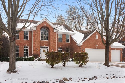 385 N Chalary, Palatine, IL 60067