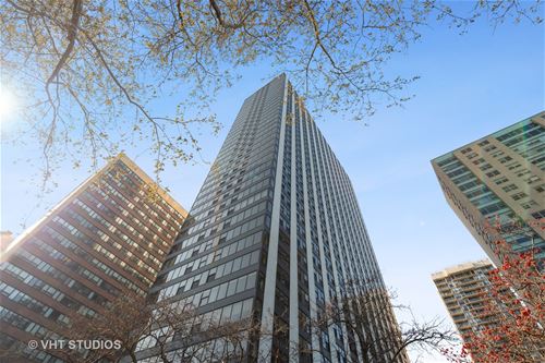 3150 N Lake Shore Unit 4F, Chicago, IL 60657