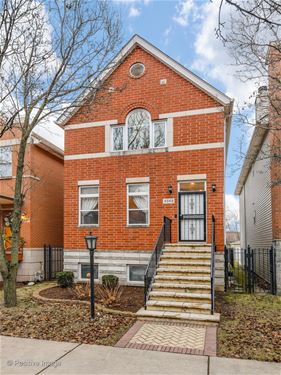 4049 S Ellis, Chicago, IL 60653