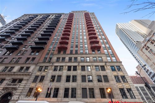 208 W Washington Unit 2204, Chicago, IL 60606