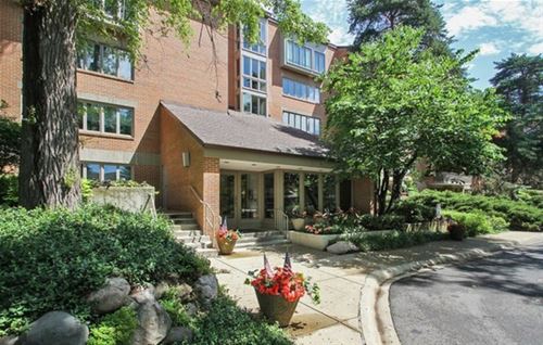 22 Park Unit 320, Park Ridge, IL 60068