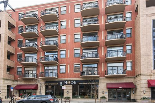 1301 W Madison Unit 619, Chicago, IL 60607