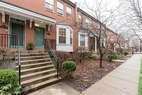 250 W Scott Unit E, Chicago, IL 60610