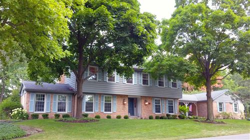 4 Buttonwood, Northbrook, IL 60062