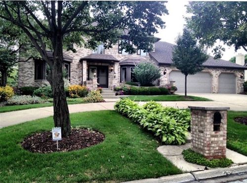 1520 Winterberry, Darien, IL 60561