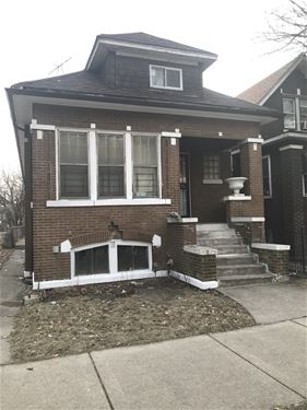 4819 W Walton, Chicago, IL 60651