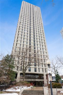 1960 N Lincoln Park West Unit 2107, Chicago, IL 60614