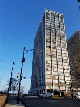 6171 N Sheridan Unit 705, Chicago, IL 60660